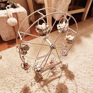 Christmas Themed Ferris Wheel